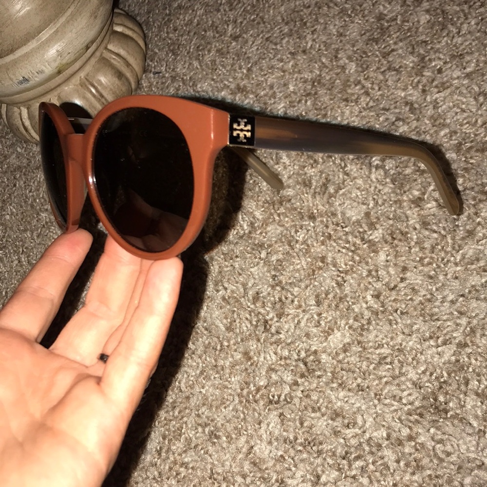 Maroon/Brown Cat eye Tory Burch Sunglass